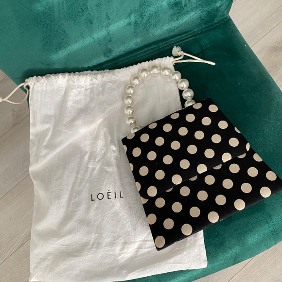 Black and Off White Polka Dotted Handbag - Picture 3 of 9